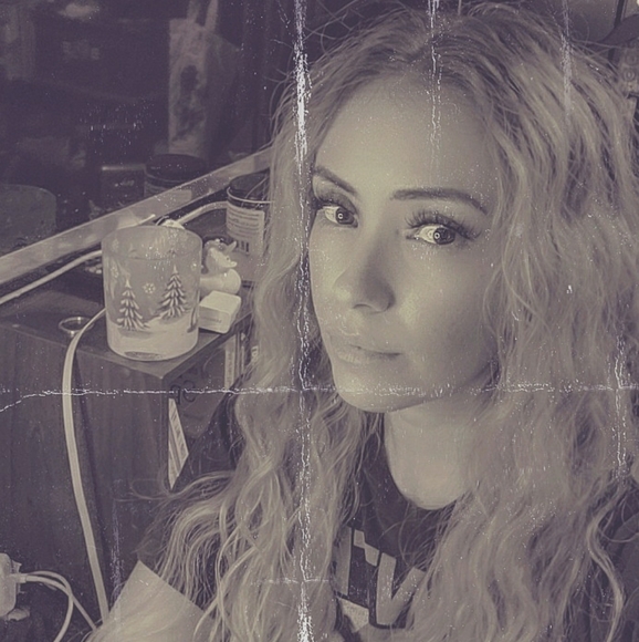 Meet your Posher, Angela - Picture 4 of 8